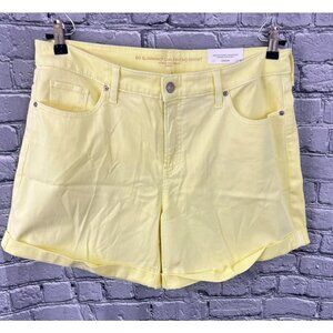 Chico's So Slimming Girlfriend Short‎ Bright Yellow Size 2.5 US 14 Rolled Cuff